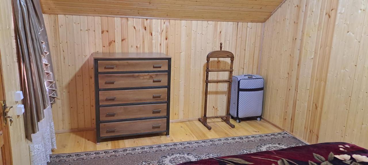 Guest House Lailashi Surmushi Kültér fotó